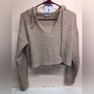 Beige fuzzy cropped sweater